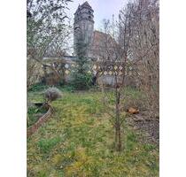 Kleingarten in Dresden - Cotta - 2.600,00&nbsp;EUR Kaltmiete, ca.&nbsp; 0,00&nbsp;m&sup2; in Dresden (PLZ: 01157) Cotta