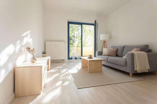 Foto - Neu! Renovierte Wohnung mit Südbalkon I Modernes Tageslichtbad und Einbauküche I Stellplatz mögl.