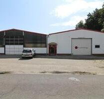 Zu vermieten: Unbeheizte Lagerhalle mit ca. 3m hohen Rolltoren - Westoverledingen