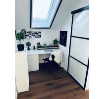 Moderne und lichtdurchflutete Dachgeschosswohnung - Schwülper