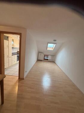 Foto - Wohnung 3-Zimmer, DG, zu vermieten, 83620 Feldkirchen