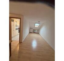 Wohnung 3-Zimmer, DG, zu vermieten, 83620 Feldkirchen - Feldkirchen-Westerham