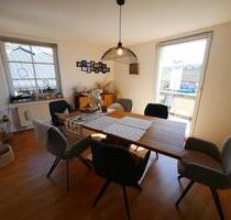 Schöne, helle 3-Zimmer-Wohnung mit EBK, Balkon und Stellplätzen - Osterburken