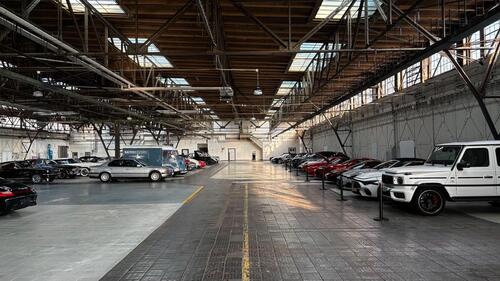 Foto - Stellplätze für Oldtimer, Sportwagen und Sammlerfahrzeuge