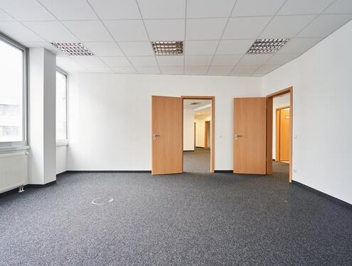 Foto - Büros ab 2 EURm² – Bis zu 6 Monate mietfrei !*