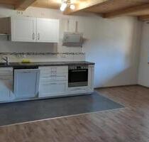 Schöne helle Wohnung - 840,00&nbsp;EUR Kaltmiete, ca.&nbsp; 65,00&nbsp;m&sup2; in Griesstätt (PLZ: 83556)