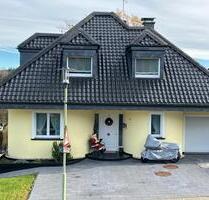 Traumvilla mit mediterranen Elementen in gehobener Ausstattung - Langerwehe