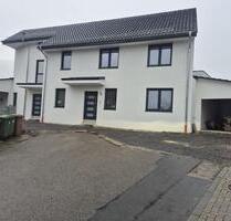 Einlieger Wohnung - 1.200,00&nbsp;EUR Kaltmiete, ca.&nbsp; 100,00&nbsp;m&sup2; in Helmstadt-Bargen (PLZ: 74921)