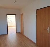 Renovierte 3-Zimmer Wohnung mit Küche, Balkon, Aufzug u Keller - Wolfsburg Detmerode