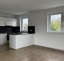 Großzügige 3-Zimmer-Wohnung mit Einbauküche und Dachterrasse in Osternburg - Oldenburg Drielaker-Moor Großzügige 3-Zimmer-Wohnung mit Einbauküche und Dachterrasse in Osternburg - Oldenburg Drielaker-Moor