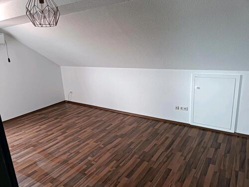 Foto - 3 Zimmer Dachgeschoßwohnung zur Miete in Regenstauf