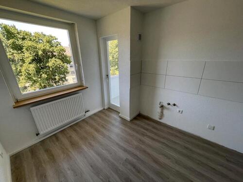 Foto - Moderne 4 Zimmer Wohnung - Frisch Renoviert und Einzugsbereit