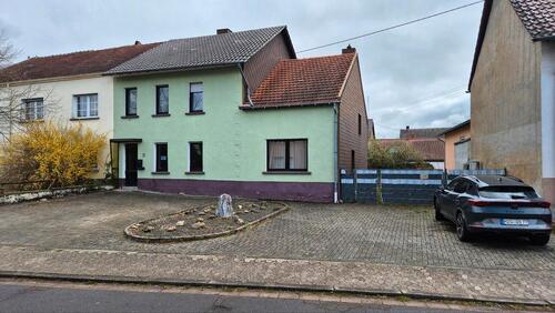 Foto - 6 Zimmer Bauernhaus, Landhaus zum Kaufen in Merzig