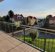 12 m² Balkon, 2 Bäder, Tiefgarage: Komfortwohnen am Stadtrand - Freital