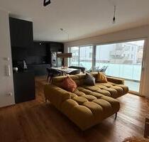 Barrierefreie 4-Zi.-Wohnung mit Wintergarten Garage + Stellplatz - Schorndorf