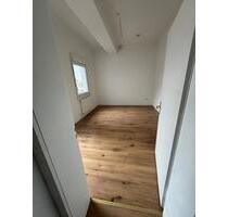 Moderne 3-ZKB-Wohnung mit Terrasse & Ofen in Pirmasens