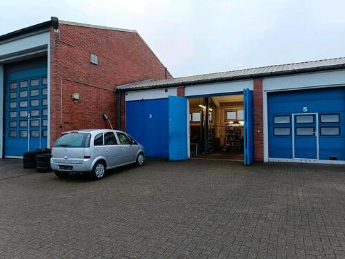 Foto - Hallen zu vermieten - 1.800,00&nbsp;EUR Kaltmiete, ca.&nbsp; 50,00&nbsp;m&sup2;