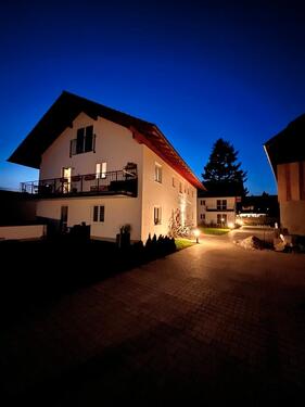 Foto - Vier Zimmer Neubau Wohnung mit Garten