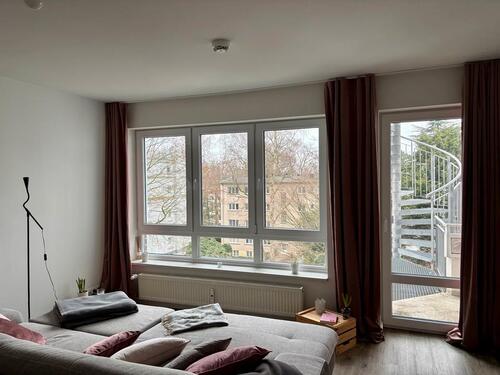 Foto - Zwischenmiete: Lichtdurchflutete Zwei-Zimmer-Wohnung im Hofweg