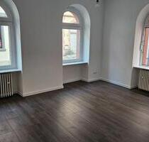 Wohnen im Baudenkmal: komplett sanierte 3-Zimmer-Altbauwohnung - Bad Vilbel