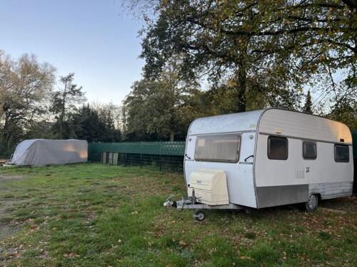 Foto - Außenstellplatz für Wohnwagen Wohnmobil Anhänger in Nettetal
