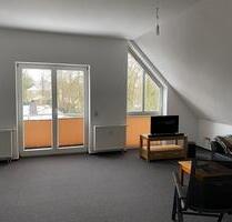 Schöne, geräumige und behagliche 2.-Zi.-DG-Whg in Zeven