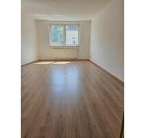 Praktische 1-Zimmer-Wohnung mit Balkon - Plauen Altstadt