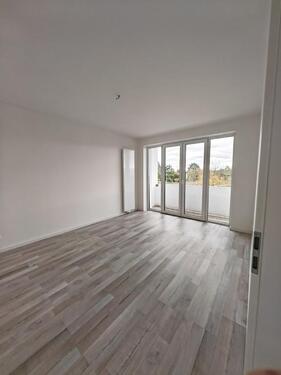 Foto - Neu renovierte 2 Zimmer Wohnung 59 m² in Werder Havel Plötzin