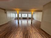 Foto - Offene Räume Yoga Showroom Atelier Büro Therapie Gewerbe Fankfurt