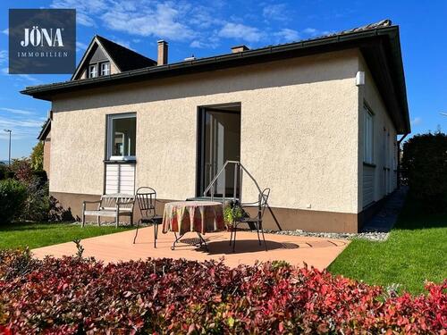 Foto - Attraktiver Bungalow in sonniger, ruhiger Lage – mit Garten und Terrasse