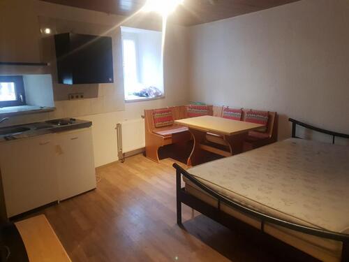 Foto - 1 Zimmer 28qm - 300,00&nbsp;EUR Kaltmiete, ca.&nbsp; 28,00&nbsp;m&sup2;