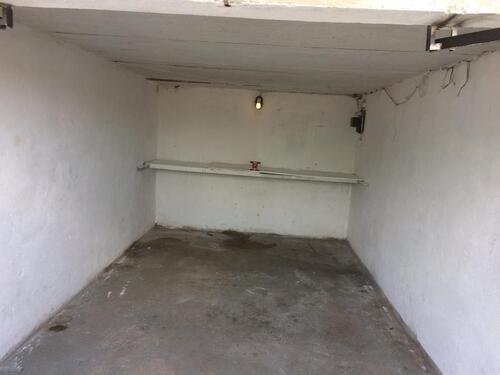 Foto - Auf dem Brünlasberg trockene und saubere Garage 33A zvm.