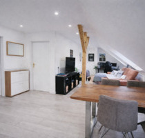 2-ZKB-Dachgeschosswohnung in Geestemünde mit PKW- Stellplatz - Bremerhaven