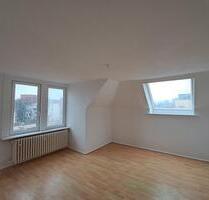 Anfragen NUR per E-Mail. Günstige 3-Zimmer Wohnung im 4-OG in der Nahe Kistner-Gelände. - Bremerhaven Mitte