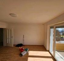 3 Zimmer Wohnung mit Küche, Balkon im 1.OG - Heidenheim an der Brenz