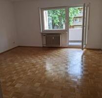 Helle 2-ZKB, zwei Balkone, Aufzug & TG-Stellplatz,KA-Südweststadt - Karlsruhe