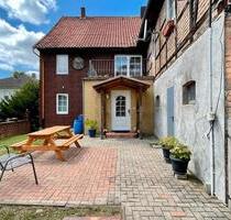 Großzügiges Ein- bis Zweifamilienhaus mit Garten - Hohenhameln