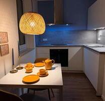 Schicke vollmöblierte 1-Zimmer-Wohnung mit Balkon – kernsaniert - Düsseldorf Pempelfort