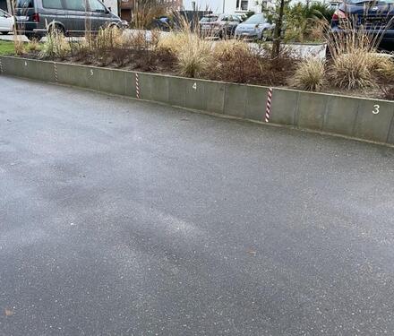 Foto - Itzehoe großzüg.Stellplatz - geschützter Hof keine Garage