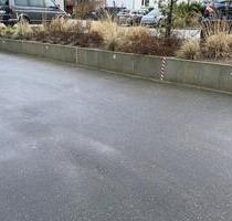 Itzehoe großzüg.Stellplatz - geschützter Hof keine Garage