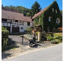 Provisionsfrei: Bauernhaus mit Scheune, Garage und Gewölbekeller - Kahla
