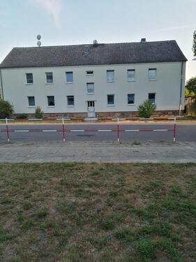 Foto - 2 Zi -Wohnung in Sarow ,frisch renoviert ,EBK (südl.von Demmin )
