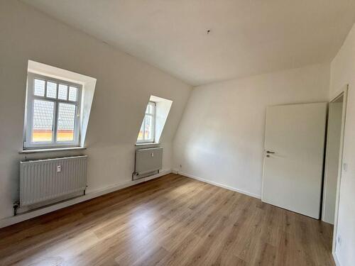 Foto - Großzügige 5,5-Raum-Wohnung mit 2 Bädern und Stellplatz zu vermieten