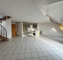 2,5-Zi.-Maisonette, 76 m², Balkon, 2 Stellplätze in Erligheim