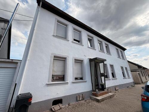 Foto - Mehrfamilienhaus, Wohnhaus zum Kaufen in Saarbrücken