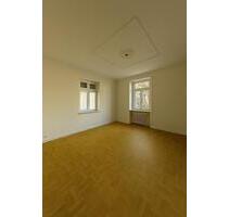 Exquisite Altbauwohnung mit 5 Zimmern in Offenbach am Main