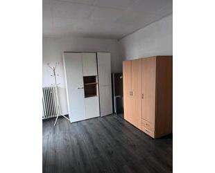 Einzelzimmer mit eigene Dusche und WC - Frankfurt am Main Bergen-Enkheim