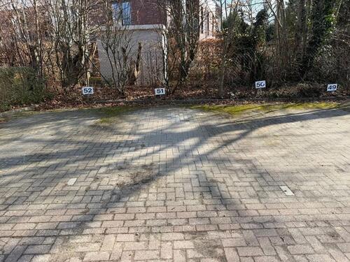 Foto - Stellplatz für 1 Auto Halstenbek