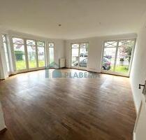 Lichtdurchflutete Erdgeschosswohnung mit Einbauküche, Terrasse & Kamin - Güstrow