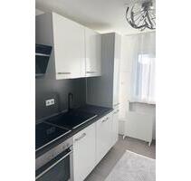 Helle 3-Zimmer Wohnung mit Balkon | zentrale Lage - Leonberg